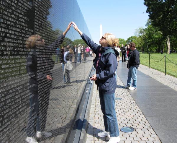 In memory of Earl Glenn Cobeil, my April 2012 visit to the Vietnam Veterans Memorial.