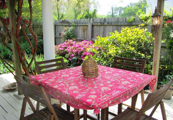 A cheerful setting can transform a cup of tea into a special occasion! Yorktown, Virgnia May 2013