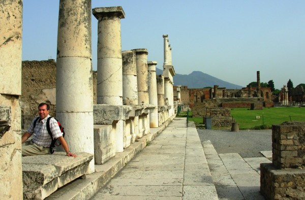 Jeff at Pompeii, a nice place to visit-- but I wouldn't want to have lived there! May, 2008