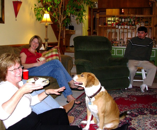 We're always 'ohana at Mitzie and Robert's home. December 2006