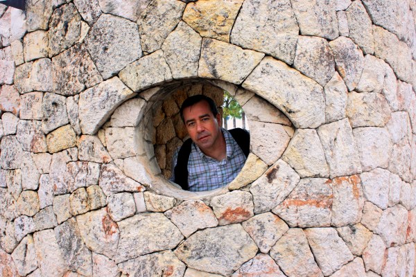 Trust me: he's really happy to see you! Jeff in Sint Maarten, March 2010